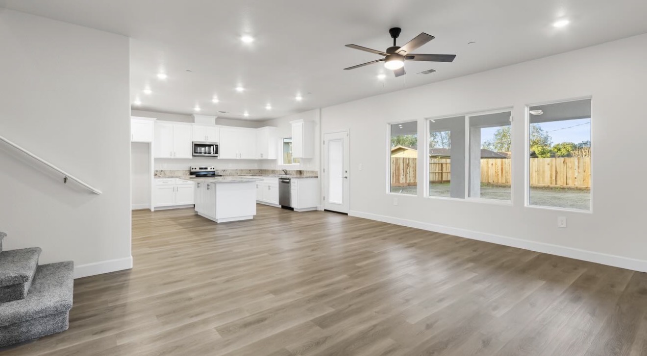 Capella home photo 4